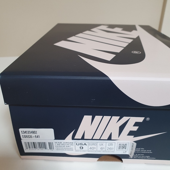 Nike Air Jordan 1 High atmosphere  Authentic  Women's exclusive size 9 40.5 - Picture 4 of 8